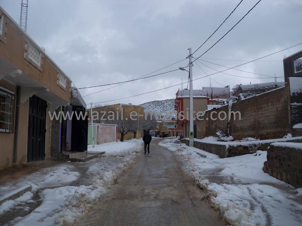 Azails (106)