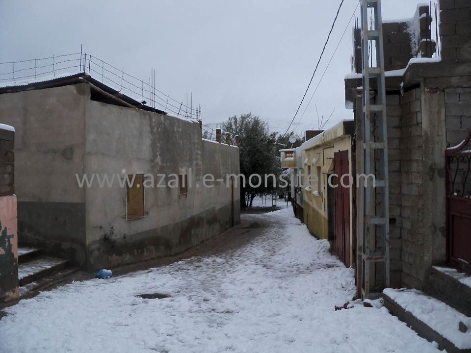 Azails (122)